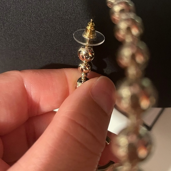 ✨Gorgeous Chanel Hoop Earrings✨ - Picture 7 of 10